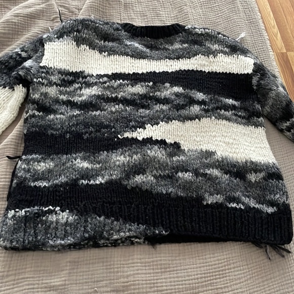 Elizabeth and James Fringe Sweater - Picture 6 of 6